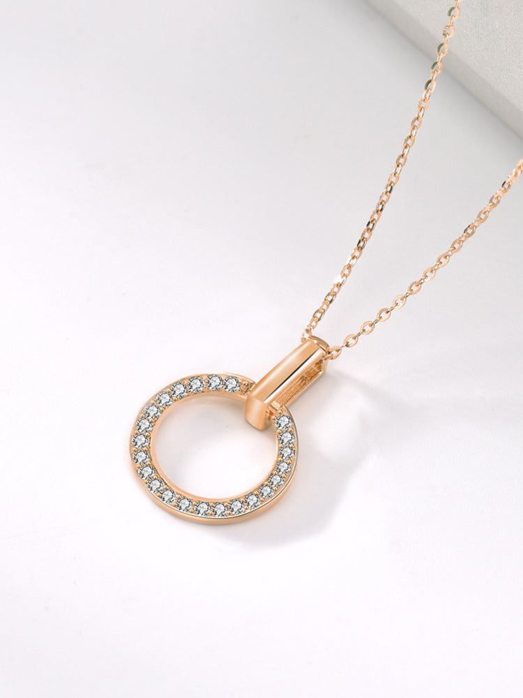 Ring-Shaped Pendant Necklace